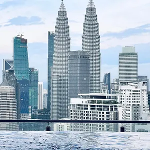  Апартаменты The Luxe Colony Klcc By Infinitum Малайзия